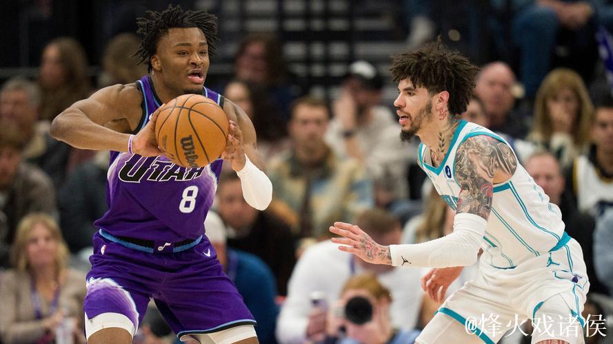 NBA-鲍尔17+5+5黄蜂9人上双150-95狂胜爵士55分